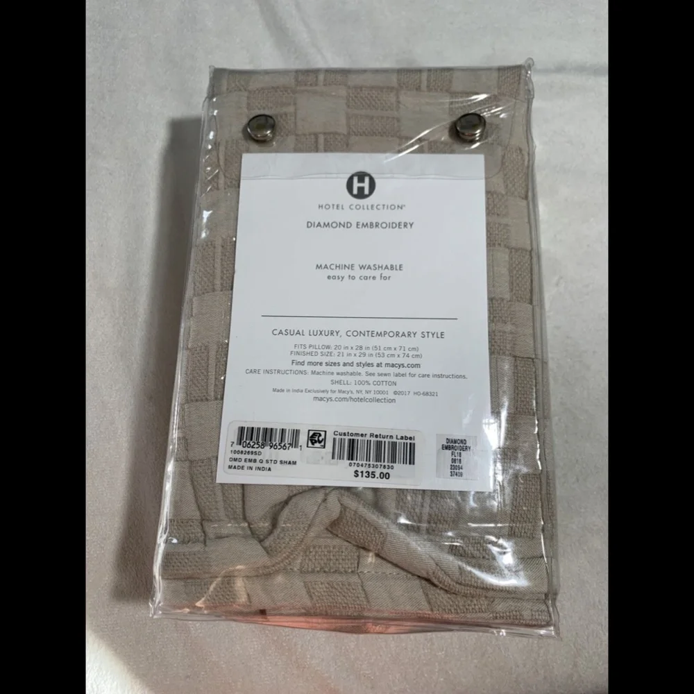 NIB Hotel Collection Diamond Embroidered (1) Standard Pillow Sham‎ Case #257